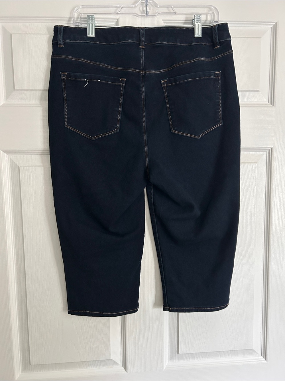 d. jeans Dark Blue Denim Capris with Contrast Stitching - Picture 2 of 5